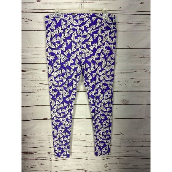 LulaRoe Paper Airplane Print LEGGINGS *Purple* One Size (2-10) women's Pants Com - Picture 2 of 5